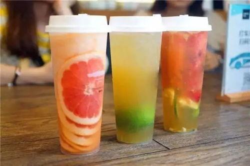 网红打杯子,一场意外引发的全民热议