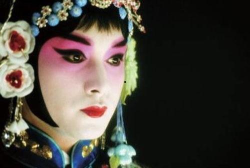 梦里吃瓜 花吻蝶衣,一场穿越时空的奇幻之旅