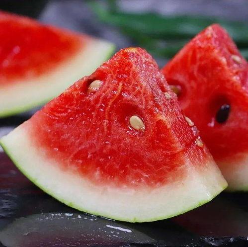 牟芊寻台州吃瓜