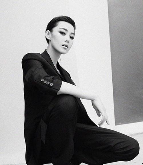 女明星男装,女明星演绎别样风采的男装魅力